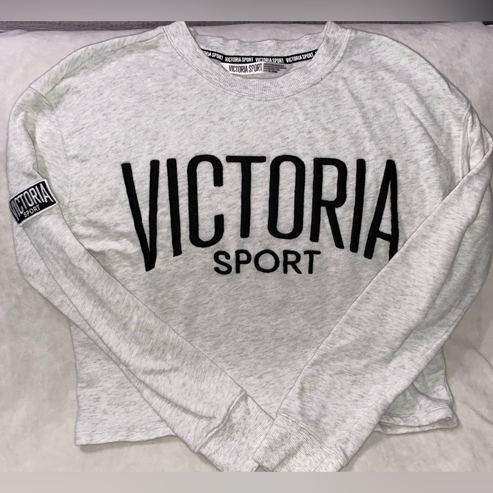 Victoria’s Secret Sport light grey pullover. Size small and cropped